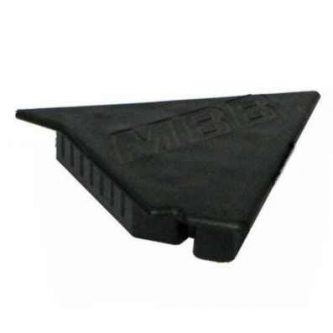 Triangular plug for MBB Hubfix platforms